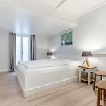 Haus Goofy Hausteil Unter Reet