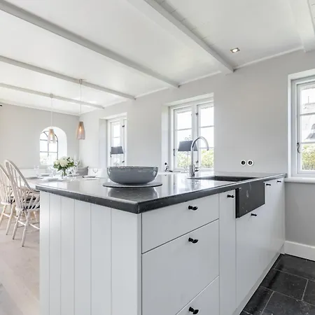 Feriehus Haus-goofy-hausteil-unter-reet *