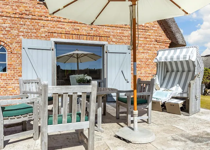 Haus-goofy-hausteil-unter-reet